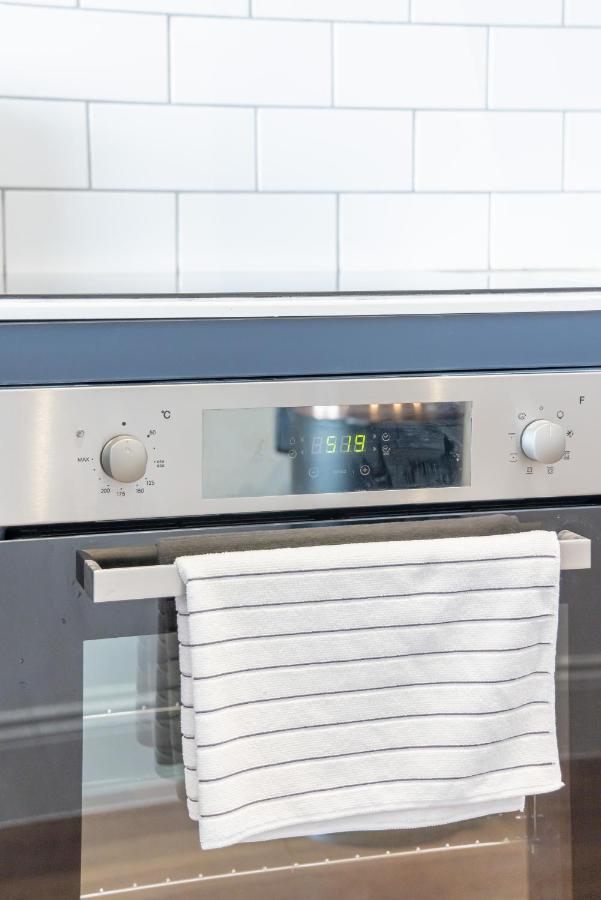 Ferienwohnung 2Cq*Morden Studio Flat *Moments Away From Brighton Seafront Exterior foto